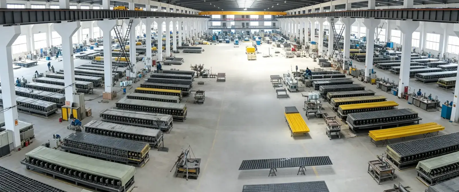 Full scale FRP fiberglass grating production workshop panoramic view manufacturing facility